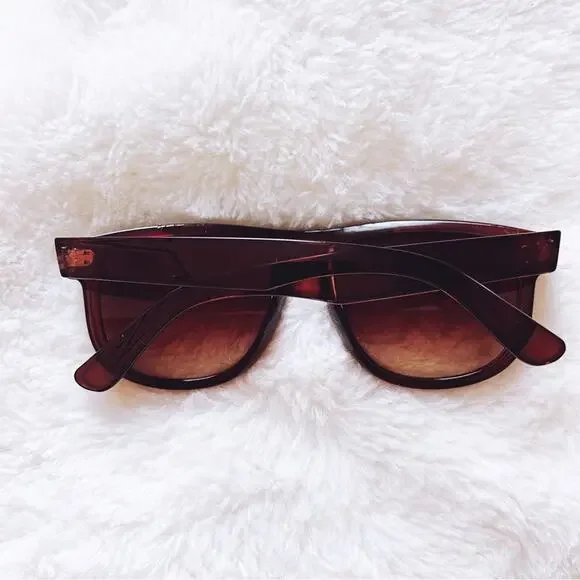 Simon Brown Classic Sunglasses - Picture 8 of 10